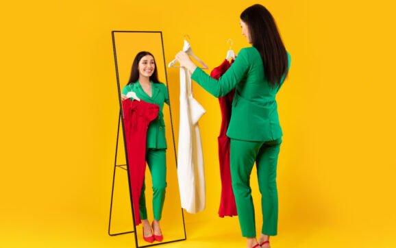 Minimalism vs. Maximalism: Choosing What Fits Your Lifestyle – Awareness on Mindful Selection