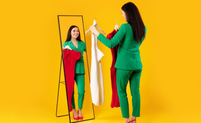 Minimalism vs. Maximalism: Choosing What Fits Your Lifestyle – Awareness on Mindful Selection